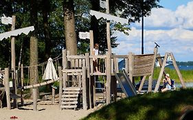 Apartament E18 w Nautica Resort nad jeziorem w Giżycku